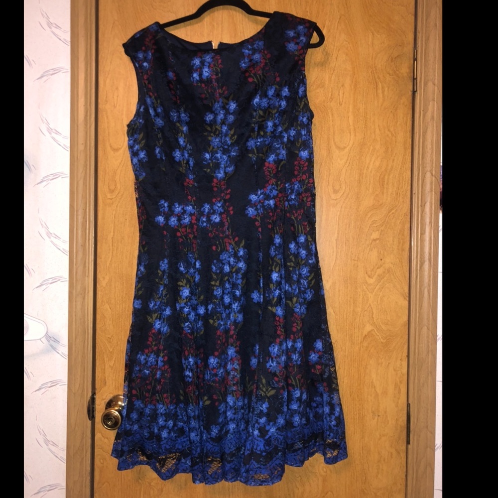 Danny and Nicole dress